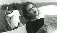Gerhild Didusch in una scena del film UNA PARETE BIANCA